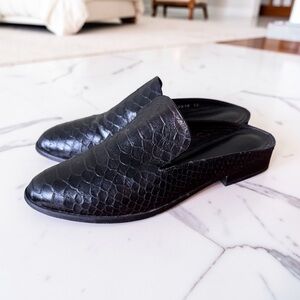 ROBERT CLERGERIE Paris Black Leather Croc Embossed Slip On Mules Mule Loafers 7